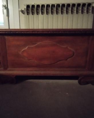 Cassapanca in legno
