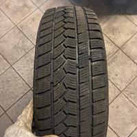 treno di 4 gomme invernali misure 185/60 R15