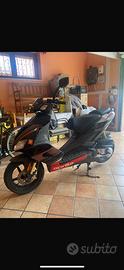 Aprilia sr 50 r 2013