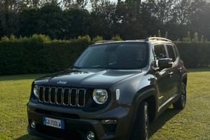 JEEP RENEGADE PARI AL NUOVO