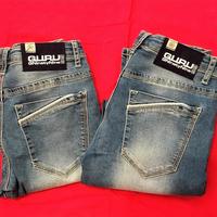 2 jeans Guru entrambi 30€