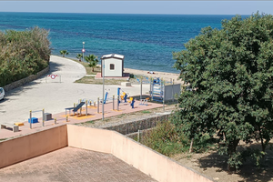 Luminoso trilocale a 50 metri dal mare