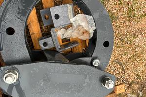 A134 Pinza Forestale