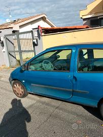 RENAULT Twingo 1ª serie - 2004