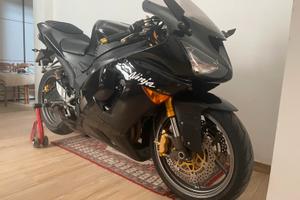 Kawasaki ninja zx6r 636