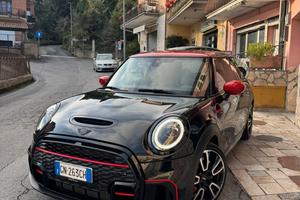 Mini 2.0 John Cooper Works Pat Moss Edition auto, 