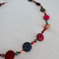 Collana etnica legno colorato regolabile