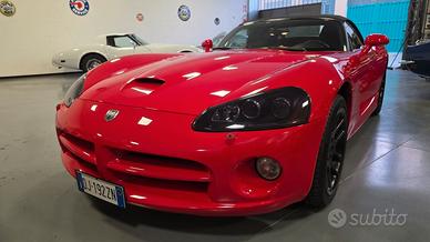 Dodge Viper SRT 10 2004