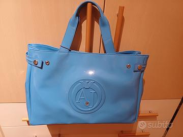 Borsa Armani jeans color cielo