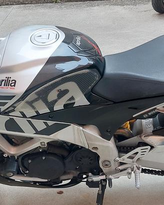 Aprilia Tuono V4 Factory 2017