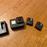 GoPro Hero 5 Black con due batterie Acrion Cam