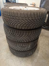 Cerchi 16"e pneumatici termici Volkswagen T-Cross 