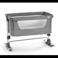 Mini  cuna  next to me