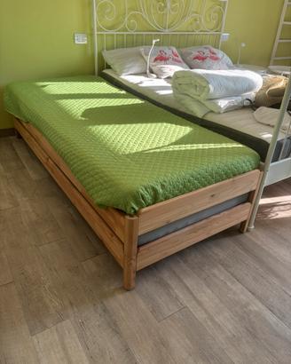 Divano letto matrimoniale con materassi Ikea Utake