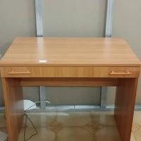 Scrivania per stanzetta 