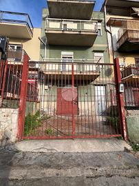 4 LOCALI A PALERMO