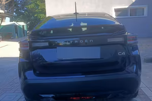 Citroen C4 praticamente nuova.