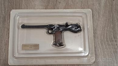 Pistola Borchardt 1893 Modellino in piombo Andrea 
