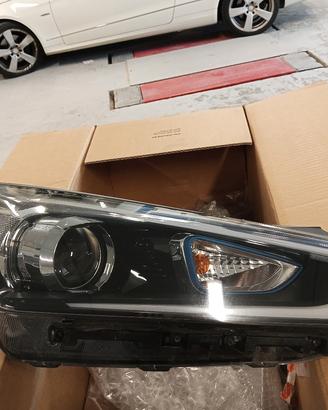 Faro ant dx Hyundai yonic