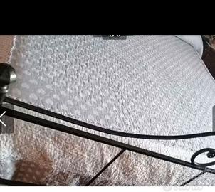 Letto matrimoniale in ferro battuto