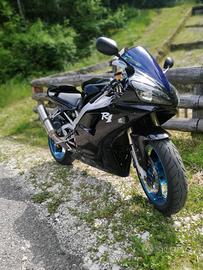 Yamaha r1 2001