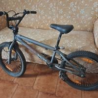 BICI BMX UMF BRAD Three