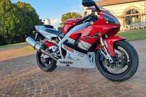 Yamaha YZF R1 - 1999