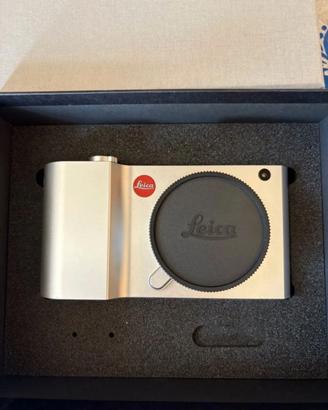 Leica t