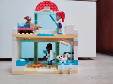 Lego Friends, la clinica veterinaria 