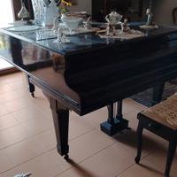 pianoforte mezza coda nero lucido