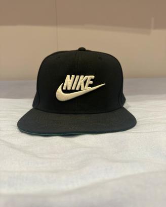 Cappello nero nike nuovo regolabile