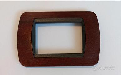 Placca BTicino Livinglight L4803 - 25 disponibili