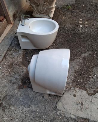 coppia di sanitari isvea