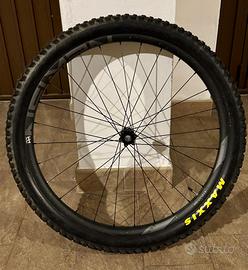 Ruota MTB anteriore Newmen Evolution 27.5