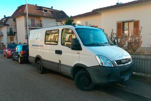Iveco Daily 6 posti  combinato