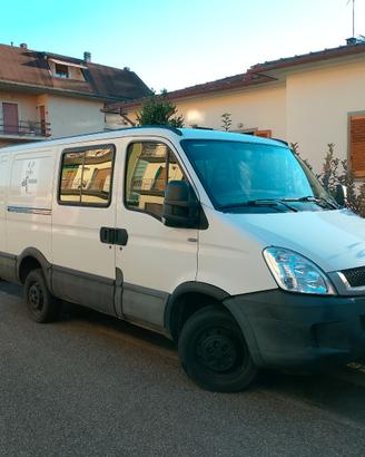 Iveco Daily 6 posti  combinato