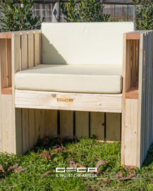 Poltrona in legno – AIDA – con cuscini