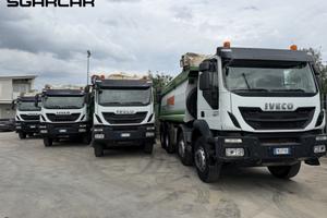 4 unità Iveco trakker 500 ribaltabili Comes 2018