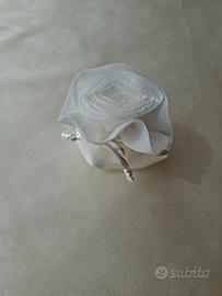N.27 sacchetti in organza con rosa colore panna 