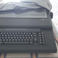 Macchina da scrivere Elettronica Olivetti ET 111