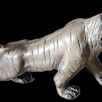VECCHIA TIGRE IN BRONZO 10 X 33 X 46