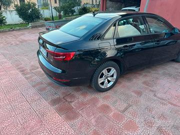 AUDI A4 BERLINA - 2000 TDIQ - 122 CV