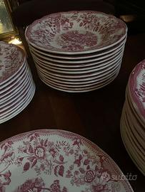 Servizio di piatti antichi