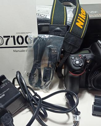 Nikon d7100 nuovissima meno di 6000 scatti