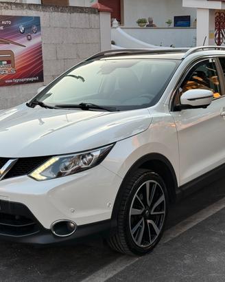 Nissan Qashqai 1.5 dCi 4CAMERE PELLE GANCIO - 2014