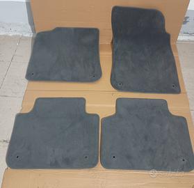SET TAPPETINI ORIGINALI NUOVI VW TOUAREG 3 CR VELL