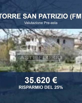 Immobile in asta di 945 m² a Torre San Patrizio