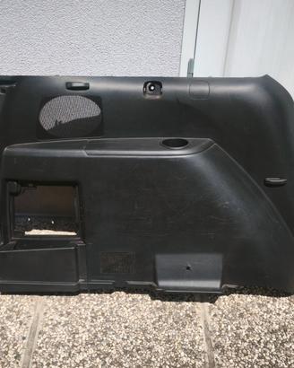 Fianchi laterali baule Mazda 5 del 2006