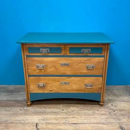 PICCOLO COMO' TIROLESE ART-DECO' LARICE MASSICCIO