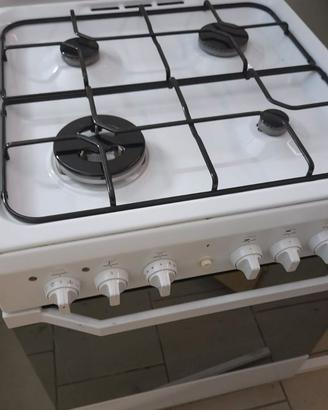 Cucina Indesit